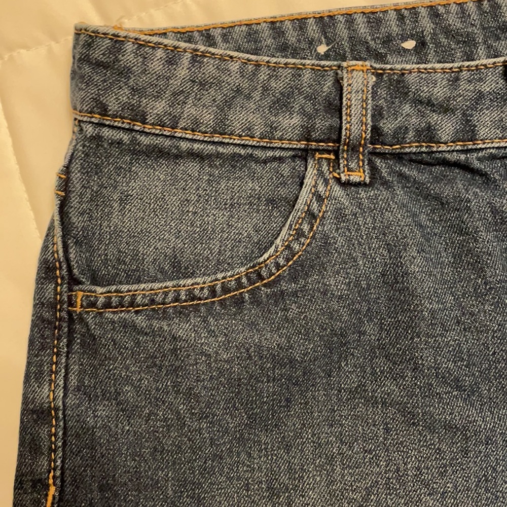 SOLD**Rolled Mid-Rise Denim Shorts - Picture 3 of 9